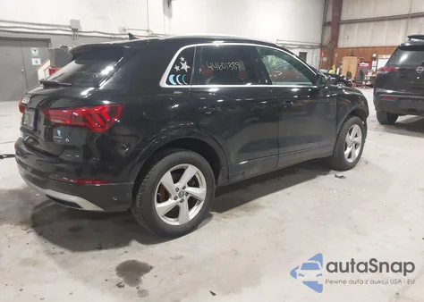 2020 Audi Q3 Premium 45 Tfsi Quattro Tiptronic z USA, uszkodzony, nr VIN WA1AECF39L1114709
